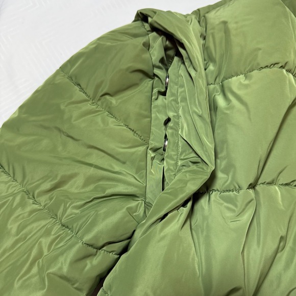 WeWoreWhat Olive Green Puffer Jacket or Vest Removable Sleeves XS NWOT - Picture 8 of 10